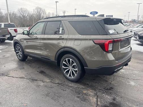 2026 Ford Explorer ST-Line