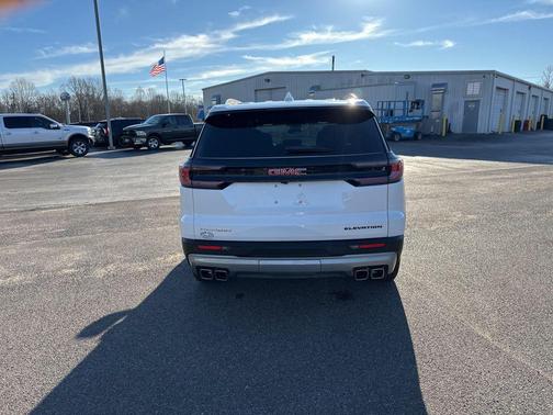 2025 GMC Acadia FWD Elevation