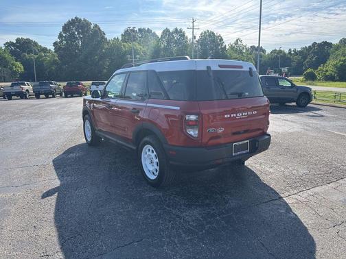 Hot Pepper Red Metallic Tinted Clearcoat 2024 Ford Bronco Sport Heritage