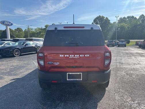 Hot Pepper Red Metallic Tinted Clearcoat 2024 Ford Bronco Sport Heritage