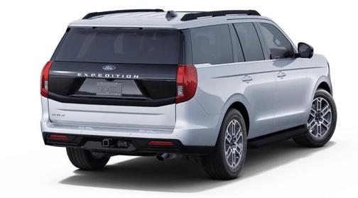 Space Silver Metallic 2025 Ford Expedition Active