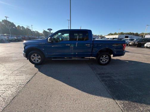 Lightning Blue 2017 Ford F-150 XLT