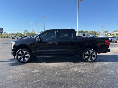 Agate Black Metallic 2022 Ford F-150 Lightning Platinum