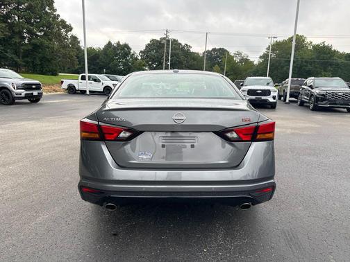 Gun Metallic 2025 Nissan Altima SR FWD