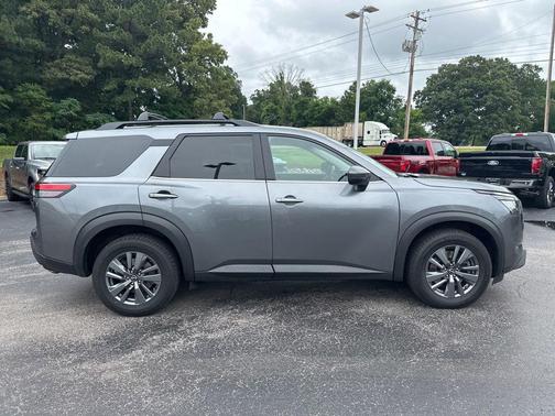 Gun Metallic 2023 Nissan Pathfinder SV 4WD