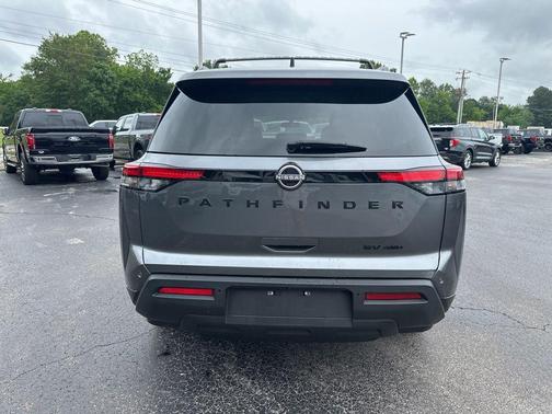 Gun Metallic 2023 Nissan Pathfinder SV 4WD