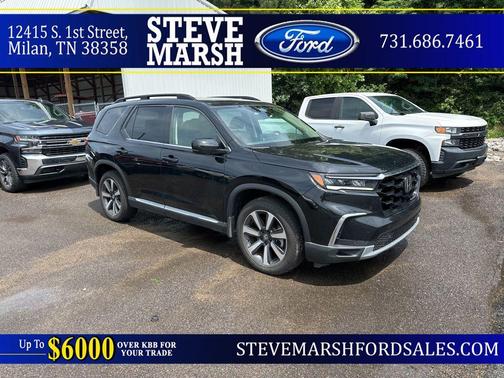 Crystal Black Pearl 2025 Honda Pilot Touring 8-Passenger
