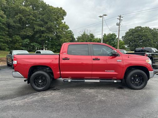 Barcelona Red Metallic 2014 Toyota Tundra SR5