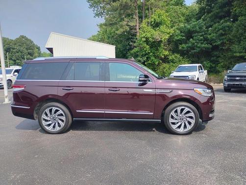 2024 Lincoln Navigator Reserve