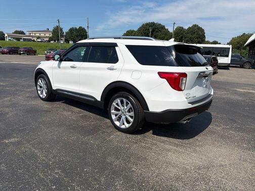 Star White Metallic Tri-Coat 2023 Ford Explorer Platinum