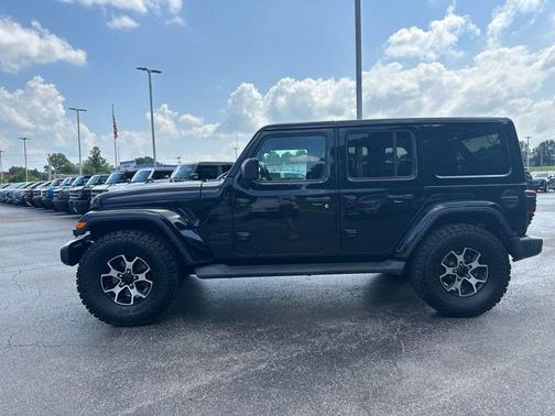 Black Clearcoat 2021 Jeep Wrangler Unlimited Sahara