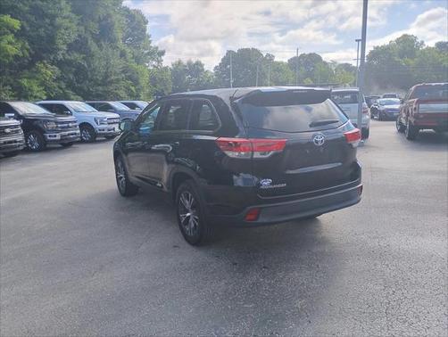 2017 Toyota Highlander LE I4