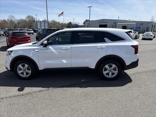 2023 Kia Sorento LX