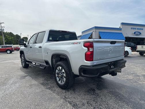 Silver Ice Metallic 2023 Chevrolet Silverado 2500 Custom