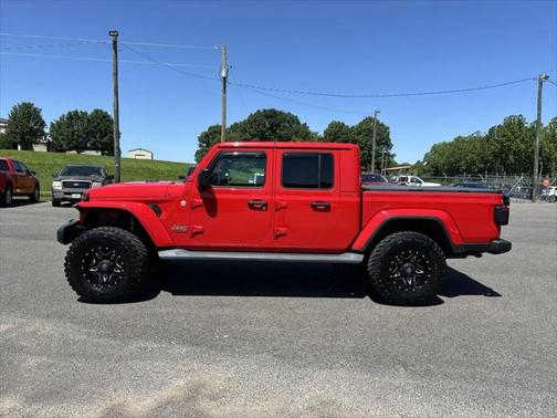 Firecracker Red Clearcoat 2020 Jeep Gladiator Overland