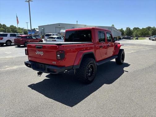 Firecracker Red Clearcoat 2020 Jeep Gladiator Overland