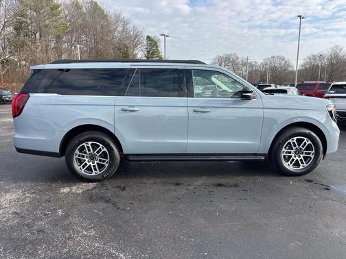 2026 Ford Expedition Max Active 4x2