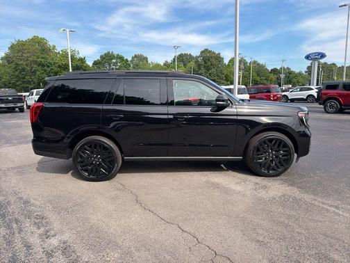 Agate Black Metallic 2026 Ford Expedition Platinum