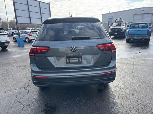 2024 Volkswagen Tiguan 2.0T SE