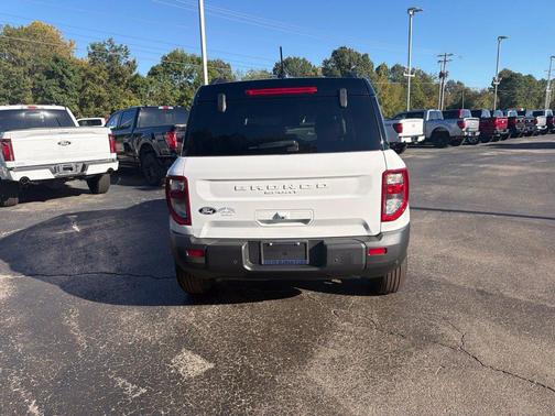 Oxford White 2026 Ford Bronco Sport Outer Banks