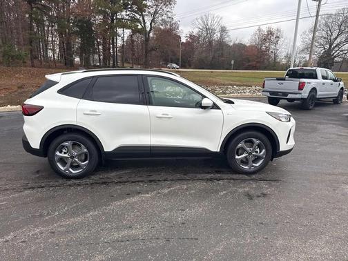 2026 Ford Escape ST-Line Select