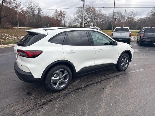 2026 Ford Escape ST-Line Select