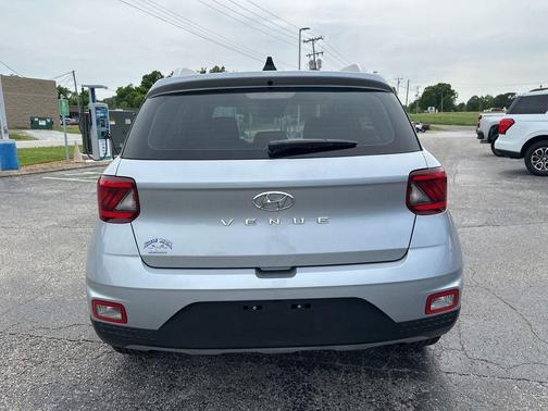 Stellar Silver 2022 Hyundai VENUE SEL
