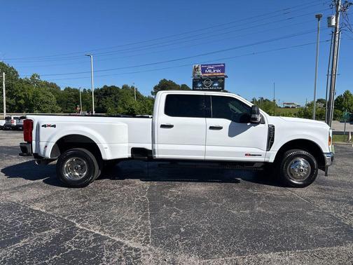 Oxford White 2024 Ford F-350 XLT