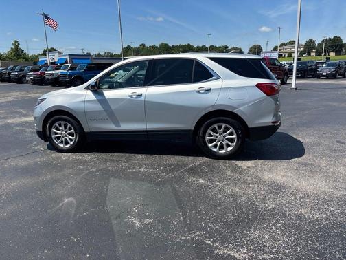 Silver Ice Metallic 2019 Chevrolet Equinox 1LT
