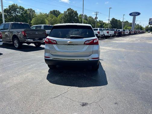 Silver Ice Metallic 2019 Chevrolet Equinox 1LT