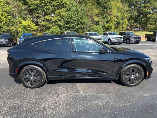 2023 Ford Mustang Mach-E California Route 1