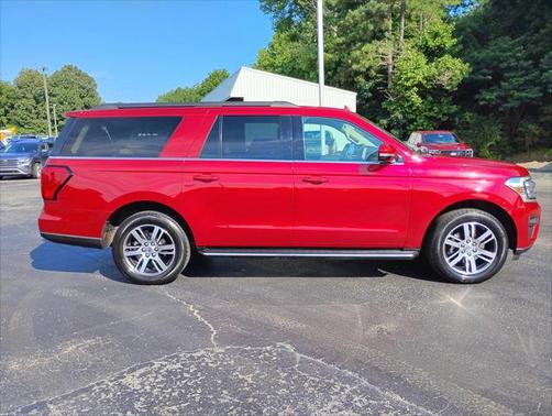 2022 Ford Expedition Max XLT
