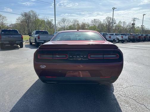 Octane Red Pearlcoat 2020 Dodge Challenger SXT