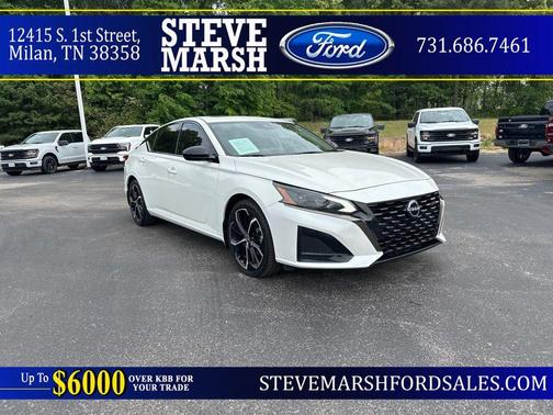 Pearl White Tricoat 2023 Nissan Altima SR FWD