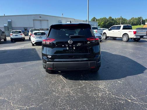 Super Black 2025 Nissan Rogue SV