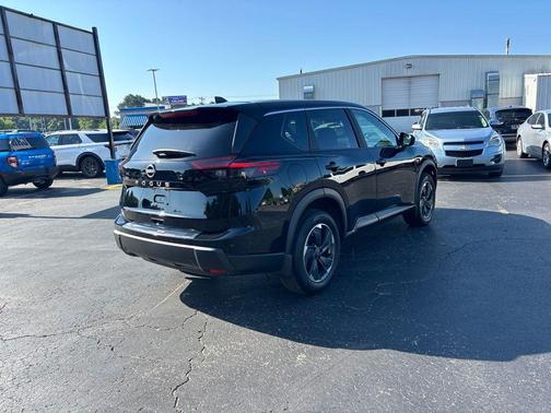 Super Black 2025 Nissan Rogue SV