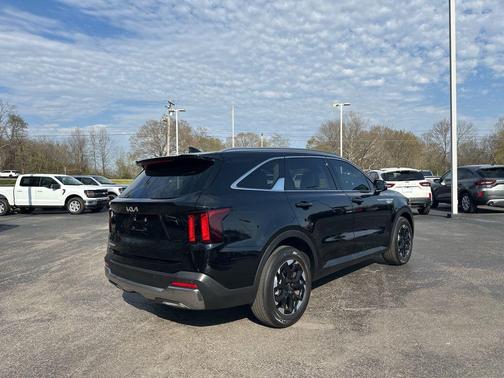 Ebony Black 2024 Kia Sorento S