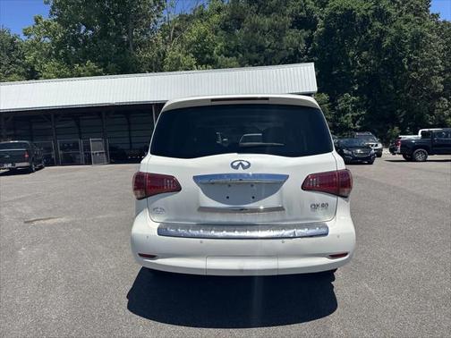 2016 INFINITI QX80 Base