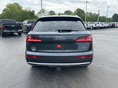 Manhattan Gray Metallic 2018 Audi Q5 2.0T Tech Premium