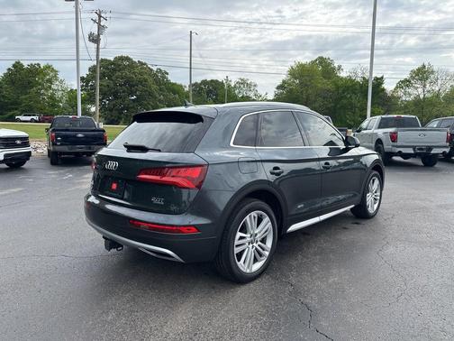 Manhattan Gray Metallic 2018 Audi Q5 2.0T Tech Premium