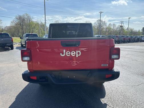 2023 Jeep Gladiator Overland