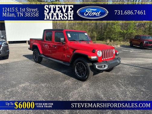 Firecracker Red Clearcoat 2023 Jeep Gladiator Overland