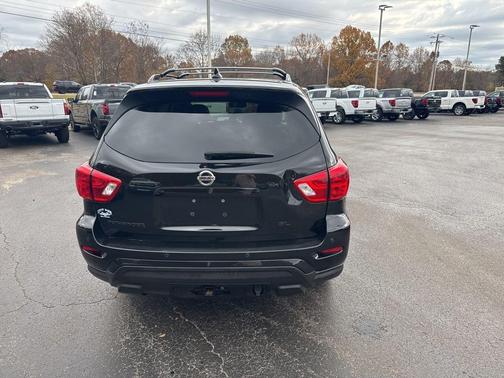 2020 Nissan Pathfinder SL 2WD