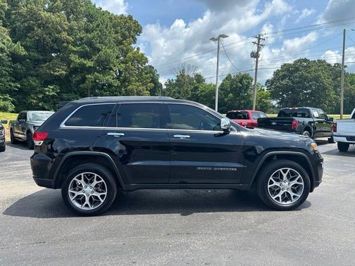 Diamond Black Crystal Pearlcoat 2021 Jeep Grand Cherokee Limited