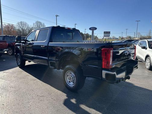 2025 Ford F-250 XL