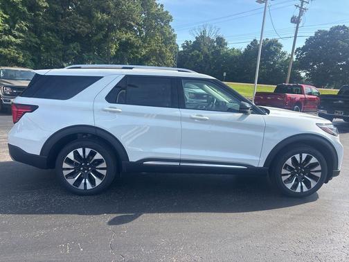 Star White Metallic Tri-Coat 2026 Ford Explorer Platinum