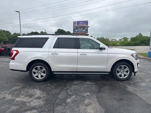 White Platinum Metallic Tri-Coat 2018 Ford Expedition Max XLT