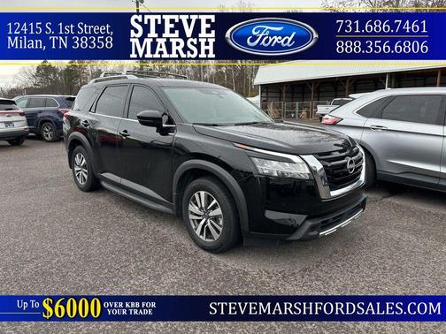 2023 Nissan Pathfinder SL 4WD
