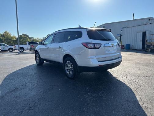 2017 Chevrolet Traverse 2LT