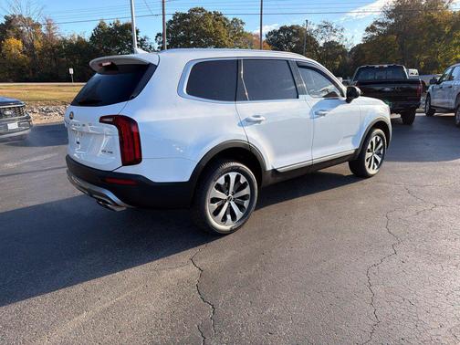 Snow White Pearl 2021 Kia Telluride EX